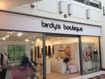 Lincoln Shop Signs and Stickers Printing